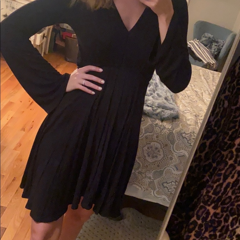 Express Bell-Sleeve Dress